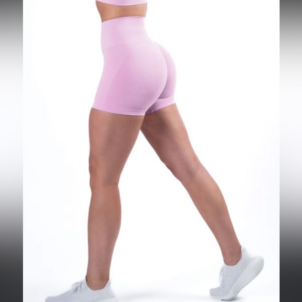 Alphalete bloom shorts
